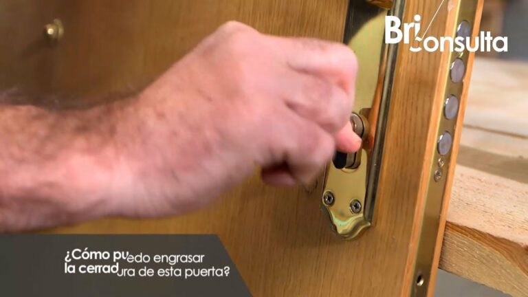 Cómo se debe realizar el mantenimiento de una puerta blindada